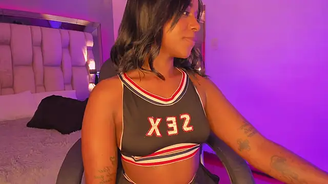 EmilyHaan online show from 19, 12, 2024