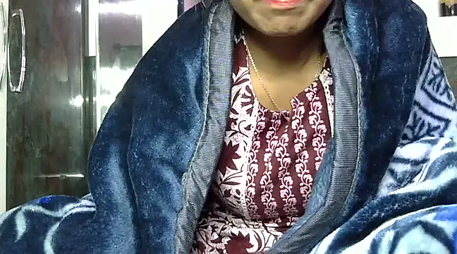 momo lov online show from 15, 12, 2024