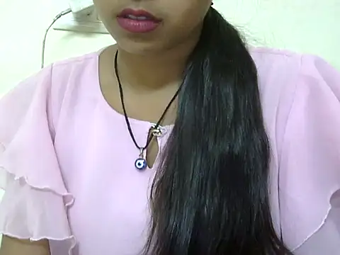 momo lov online show from 11, 10, 2025