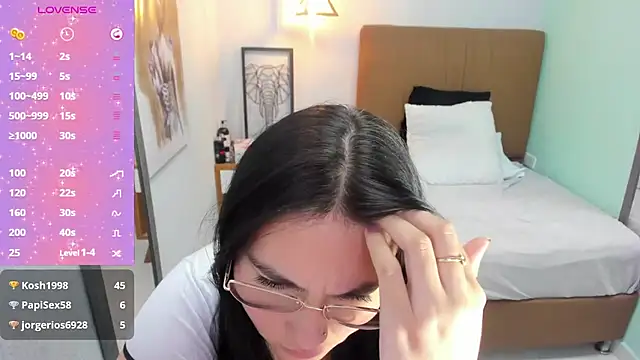 delilaquinn online show from 17, 12, 2024