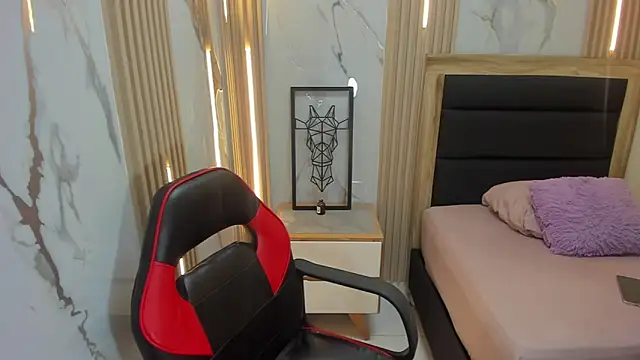 delilaquinn online show from 17, 10, 2025