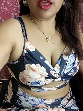 Snapshot of joya_bhabi chatting on 18, 4, 2026 joya bhabi online show from 18, 4, 2026