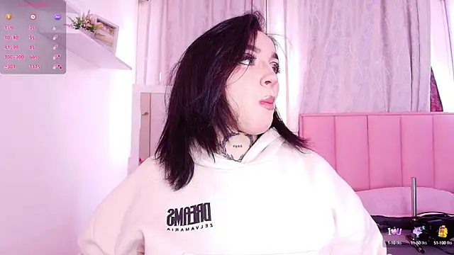 bella-green online show from 20, 1, 2025