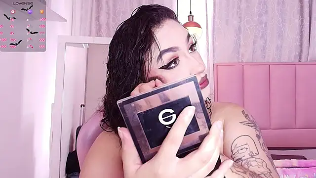 bella-green online show from 28, 1, 2025