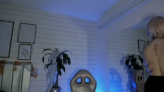 bella-green online show from 27, 10, 2025