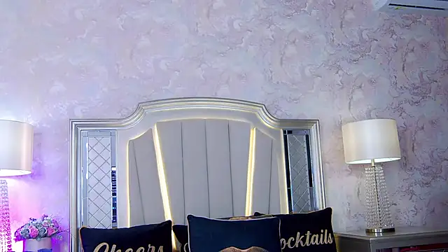 Issadorra online show from 20, 12, 2024