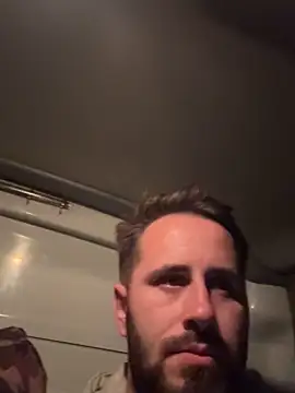 Snapshot of GeoGeorgee chatting on 25, 11, 2025 GeoGeorgee online show from 25, 11, 2025