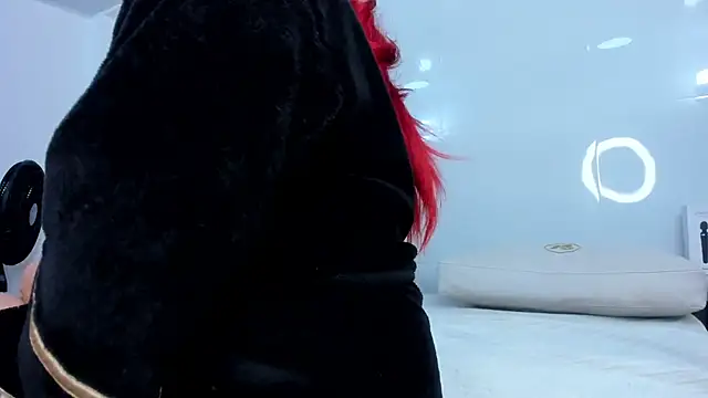 Dalia-Prada online show from 27, 9, 2025