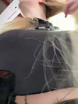 Teya moon  online show from 1, 2, 2025