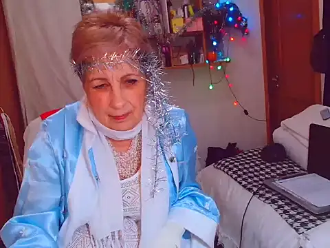 Snapshot of Victoria5643 chatting on 11, 1, 2025 Victoria5643 online show from 11, 1, 2025