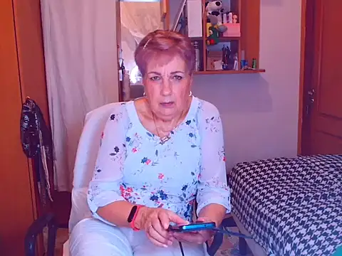 Snapshot of Victoria5643 chatting on 17, 2, 2025 Victoria5643 online show from 17, 2, 2025