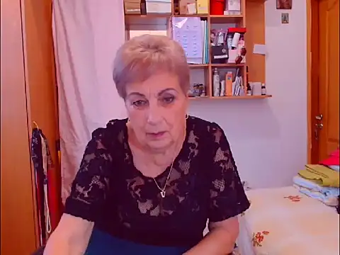 Snapshot of Victoria5643 chatting on 27, 9, 2025 Victoria5643 online show from 27, 9, 2025