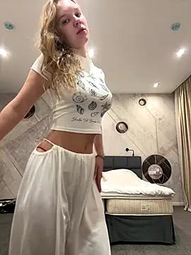 Snapshot of Ketitull chatting on 10, 9, 2025 Ketitull online show from 10, 9, 2025