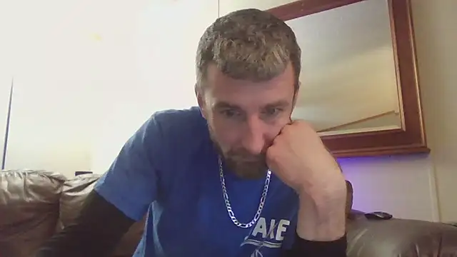 HungStud4You online show from 19, 1, 2025