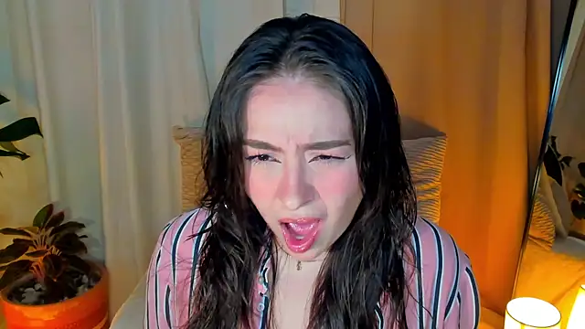 SofiMeza online show from 11, 3, 2025