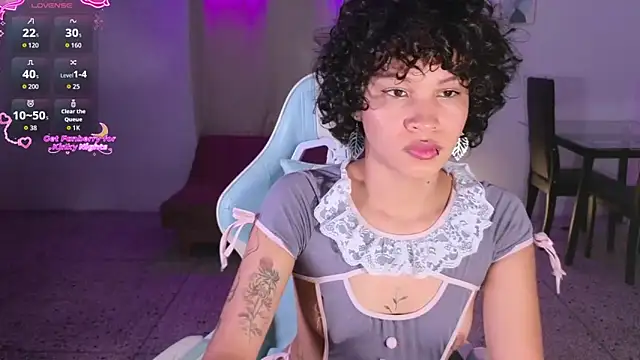 Peggy Funn online show from 12, 11, 2025