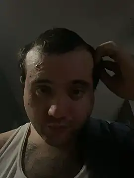 Snapshot of 817raul chatting on 4, 3, 2025 817raul online show from 4, 3, 2025