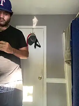 Snapshot of 817raul chatting on 13, 9, 2025 817raul online show from 13, 9, 2025