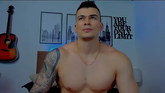 Snapshot of seancarreraa chatting on 8, 1, 2025 seancarreraa online show from 8, 1, 2025
