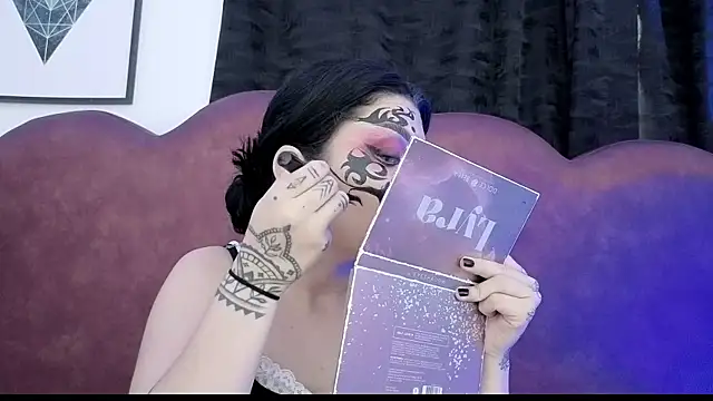 Snapshot of sophy_rock chatting on 21, 4, 2026 sophy rock online show from 21, 4, 2026