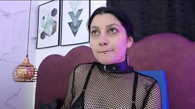 Snapshot of sophy_rock chatting on 8, 5, 2026 sophy rock online show from 8, 5, 2026