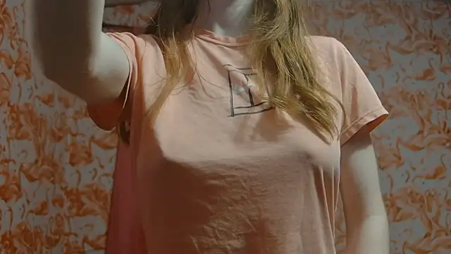 strawberrysmoothie online show from 3, 2, 2025