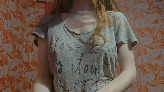 strawberrysmoothie online show from 13, 2, 2025