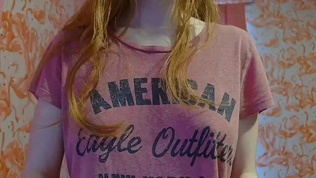 strawberrysmoothie online show from 16, 3, 2025