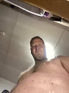 sexycouple109 online show from 12, 4, 2026