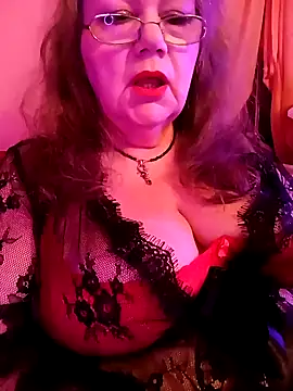 Snapshot of Snezhana chatting on 1, 2, 2025 Snezhana online show from 1, 2, 2025