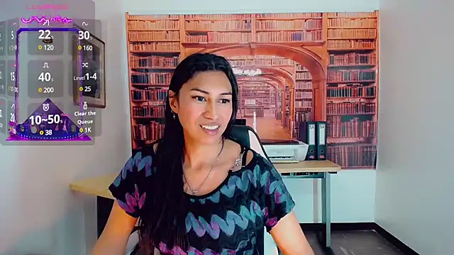 Snapshot of khiara_moretti chatting on 17, 12, 2024 khiara moretti online show from 17, 12, 2024