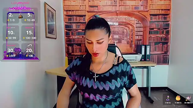Snapshot of khiara_moretti chatting on 18, 12, 2024 khiara moretti online show from 18, 12, 2024