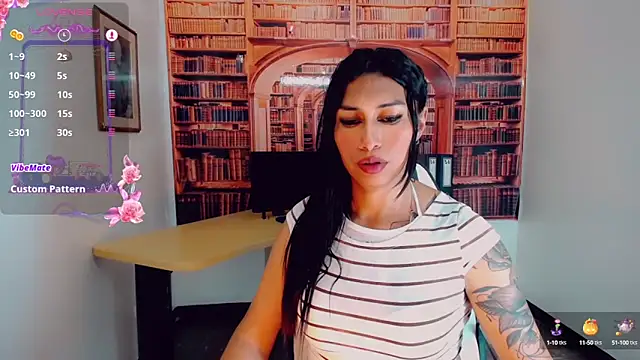 Snapshot of khiara_moretti chatting on 25, 2, 2025 khiara moretti online show from 25, 2, 2025