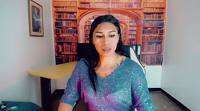 Snapshot of khiara_moretti chatting on 1, 3, 2025 khiara moretti online show from 1, 3, 2025