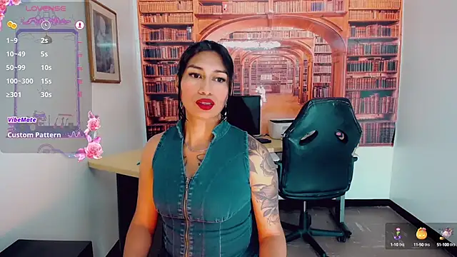 Snapshot of khiara_moretti chatting on 6, 3, 2025 khiara moretti online show from 6, 3, 2025