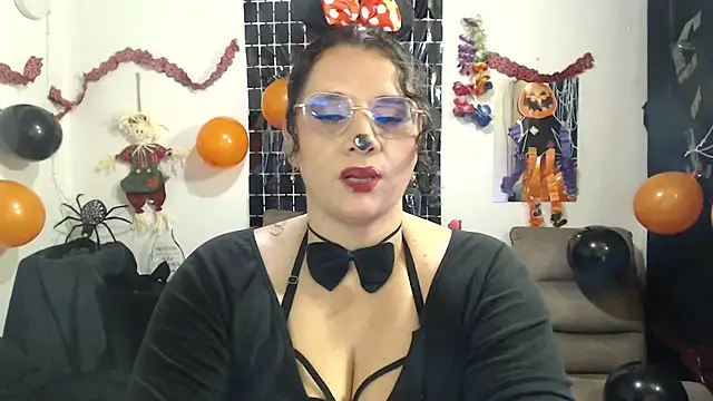 Aleja Gonzales online show from 30, 10, 2025