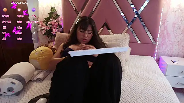 Snapshot of Miaa_Smiith1 chatting on 8, 3, 2025 Miaa Smiith1 online show from 8, 3, 2025