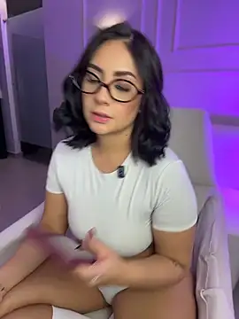 Snapshot of GabriellaFerrer chatting on 5, 6, 2026 GabriellaFerrer online show from 5, 6, 2026