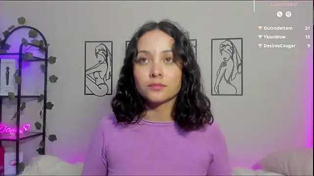 Megan Rodrigo online show from 31, 1, 2025