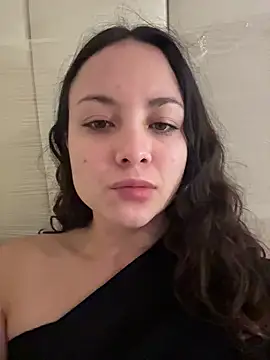 Megan Rodrigo online show from 21, 2, 2026