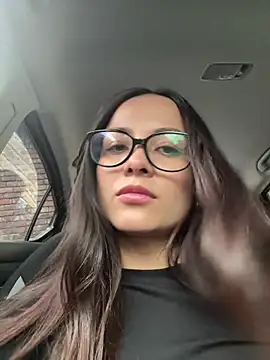 Megan Rodrigo online show from 16, 4, 2026