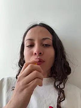 Megan Rodrigo online show from 5, 7, 2026