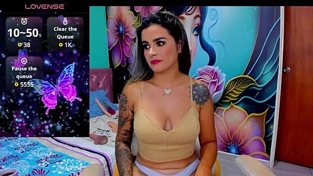 Snapshot of mia_bigtits17 chatting on 5, 12, 2024 mia bigtits17 online show from 5, 12, 2024
