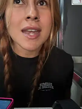 Amber Martins  online show from 18, 2, 2025