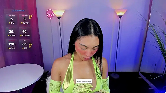 Dayanna tecca online show from 12, 12, 2024