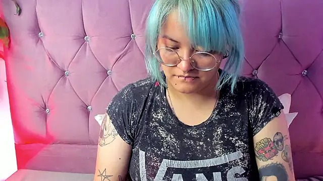 lucky-leah online show from 12, 3, 2025