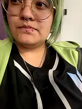 lucky-leah online show from 19, 9, 2025