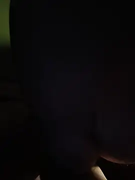 Snapshot of niesmialy39oon chatting on 14, 11, 2025 niesmialy39oon online show from 14, 11, 2025