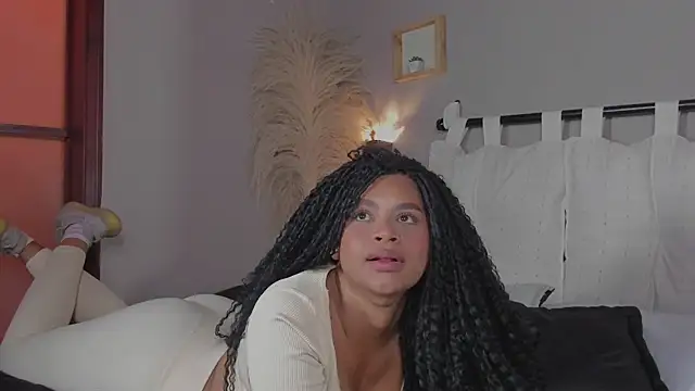 nayah   online show from 23, 1, 2025