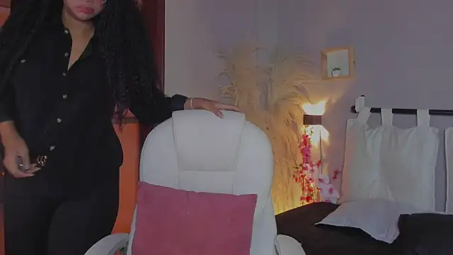 nayah   online show from 29, 1, 2025